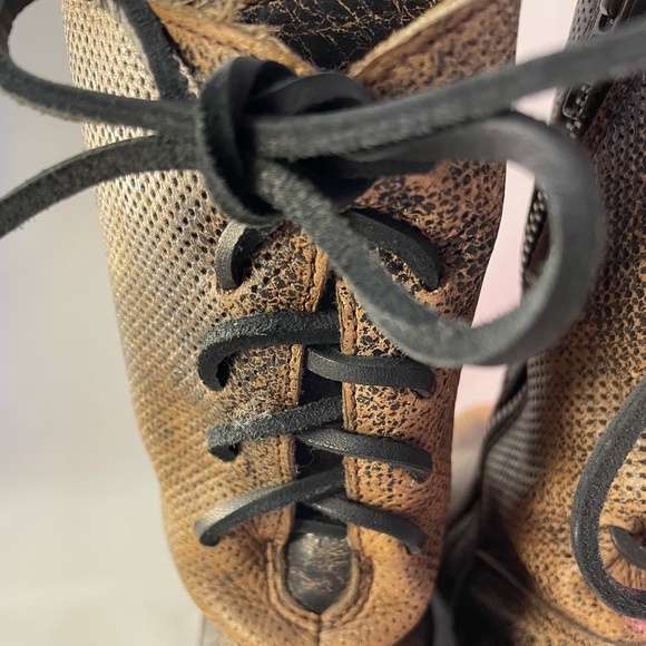 Bed Stu Cobbler Series 9” Brown Distressed Leather Zip Boot with back tie detail - Picture 6 of 16